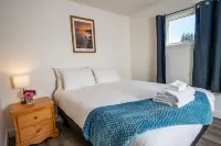 Downie Cottage by Revelstoke Vacations Hotels near Queen Elizabeth Park