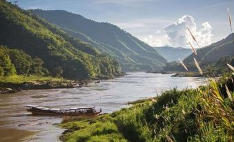 Mekong Cruises - the Luang Say Lodge & Cruises - Huay Xai to Luang Prabang