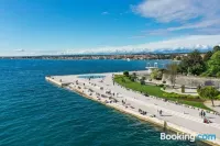 莫娜麗莎的景觀在扎達爾老城