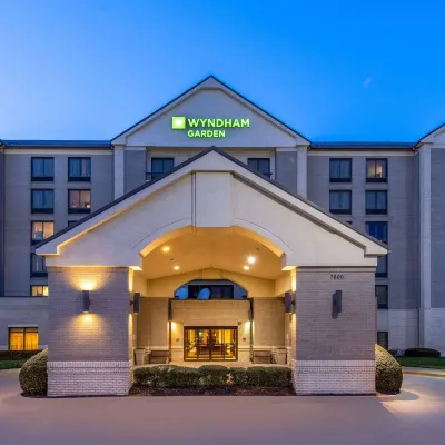 Wyndham Garden Kansas City Airport Hotels near QuikTrip