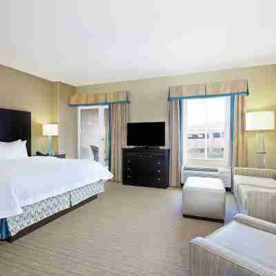 Hampton Inn & Suites St. Petersburg/Downtown Rooms