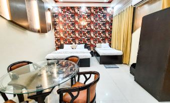 Hotel Rajyashree Palace - Housity