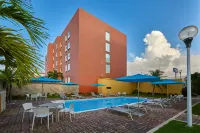 City Express Junior by Marriott Cancun - Pools