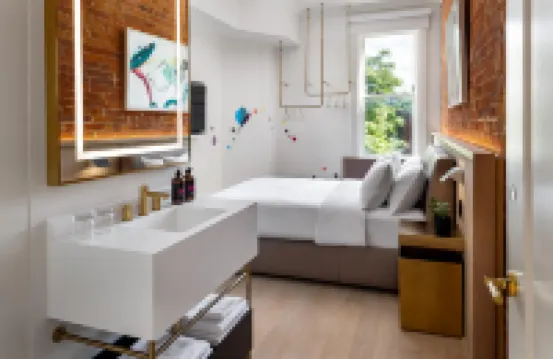 Gladstone House Hotels near Lamport Stadium