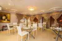 Room-Ezulwini Guest House - Queen Room w - breakfast