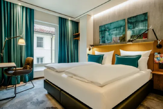 Motel One Würzburg Отели в г. Вюрцбург
