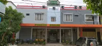 Pondok Seruni Homestay Syariah PGSD ULM Banjarbaru 주변 호텔