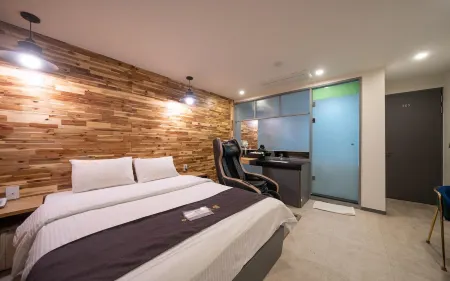 Hwaseong Athena Отели в г. Хвасон