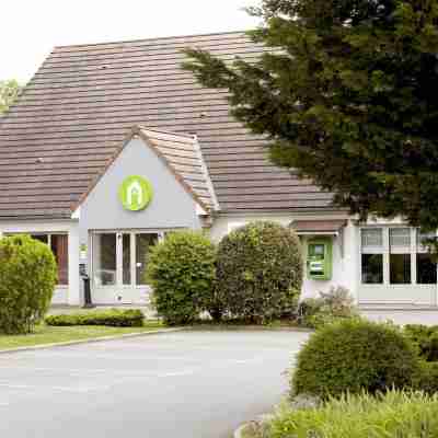Campanile Nature - Dreux Hotel Exterior