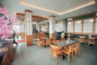 Little Tokyo Hotels in Dlingo