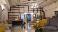 Adams Hotel