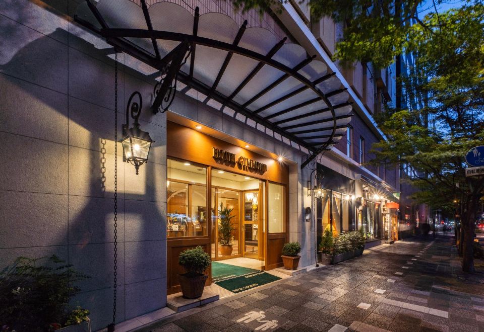 호텔 기몬드 교토 근처 가와라마치 거리 야경