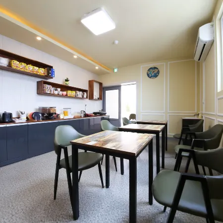 Jinju Hotel Hot
