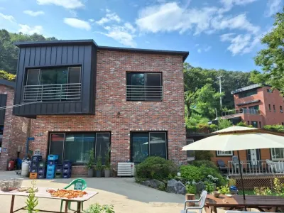 Gwangju Murungdo Won Pension (Namhan Mountain Fortress) Отели рядом с достопримечательностью «Namhansanseong Park»