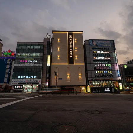 Wonju Hotel May Отели рядом с достопримечательностью «Стадион Вонджу»