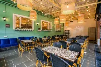 Zostel Mumbai Отели в г. Мумбаи