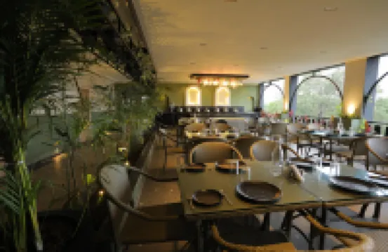 Hotel City Express by Downtown Hotels near Fateh Memorial Clock Tower