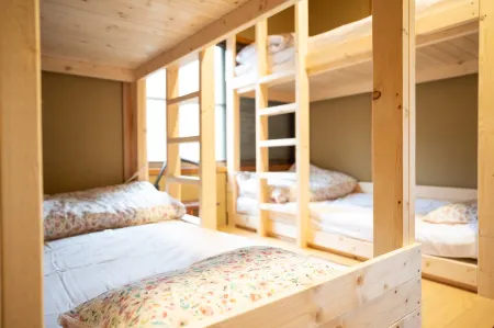 Guest House Setouchi Base