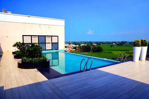 Mariton Hotel Hotels in Sapror