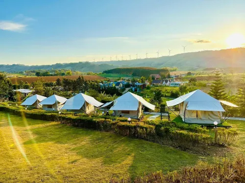 Kondee Cino Cafe and Glamping - Bar