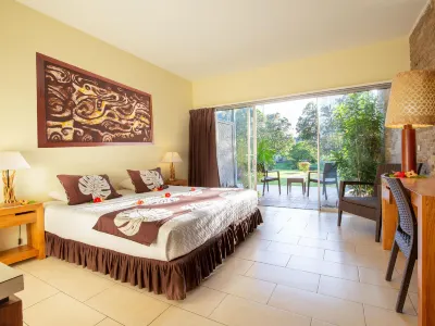 Royal Tahitien Hotels near Tetiaroa