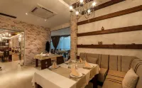 Grand Royale Apartment Complex & Spa - servizio colazione