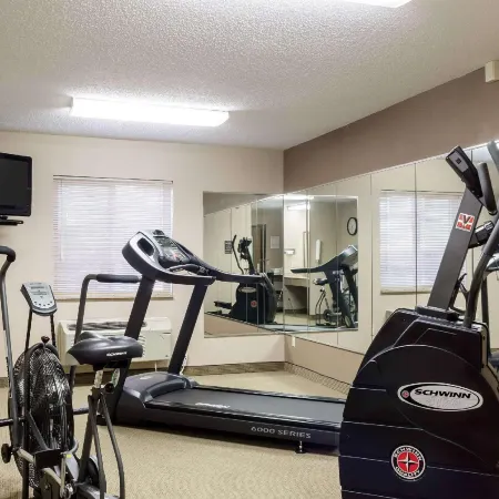 Quality Inn & Suites Watertown Near Prairie Lakes Ice Arena