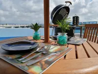 Salty House Hotel di Urasoe