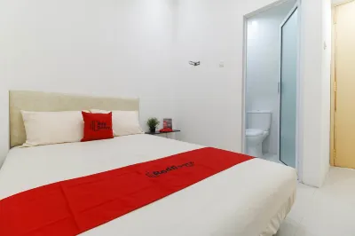 RedDoorz Plus @ Kapuk Business Park Hôtels à : Jakarta-Nord