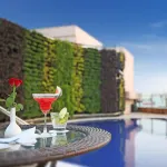 Golden Tulip Jaipur City Center - Swimmingpools