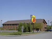 Super 8 by Wyndham Ticonderoga فنادق في Ticonderoga