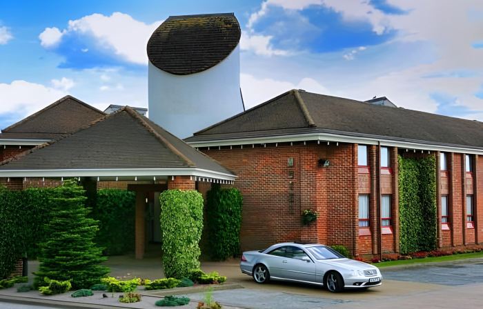 Damon’s Hotel