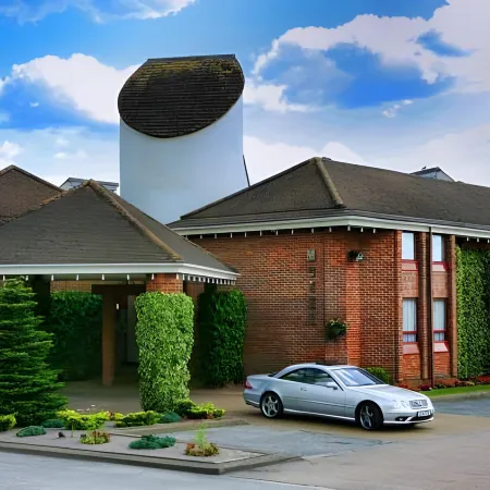 Damon’s Hotel