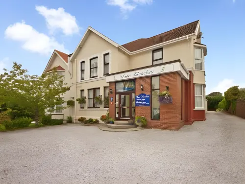 Two Beaches Hotels in Galmpton