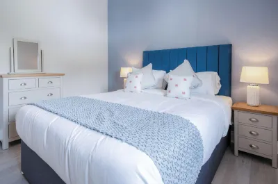 Beach Haven Hideout - 2 Bedroom - Milford Haven