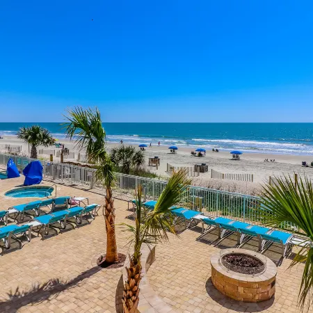 Holiday Inn Resort OCEANFRONT @ SURFSIDE BEACH by IHG