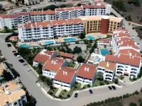 Choromar Apartments Hotel dekat Albufeira - Ferreiras Railway Station