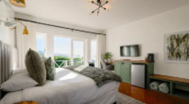 Hilltop Boutique Hotel