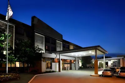 Comfort Suites Milwaukee West 밀워키 호텔