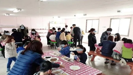 Yeongam Deulsori Kids Glamping Отели рядом с достопримечательностью «Daebul University»