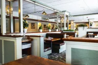 Holiday Inn SOUTH KINGSTOWN (NEWPORT AREA) by IHG - Bars