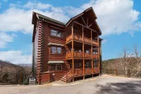 Blue Ridge Refuge 8 Bedroom Cabin by RedAwning Hotel a Sevierville
