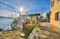 Faby House on Hilly Area and View Lake - Happy Rentals Hotel dekat Ristorante Pizzeria Centomiglia