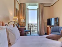 Best Western Plus Hotel Mirabeau Hotels near Bessieres