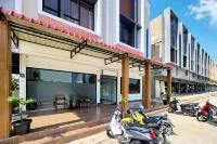 Arsya Homestay Mitra RedDoorz Hotels near Masjid Hajar Aswad Lantamal IV Tanjung Pinang