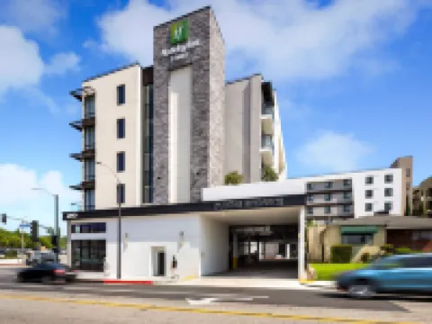 Holiday Inn & Suites Monterey Park - Los Angeles Hotel berhampiran Monterey Park Historical Museum
