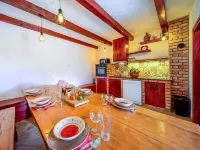 Dedina srića Hotels in Bribir