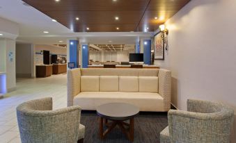 Holiday Inn Express & Suites Oakland-Airport