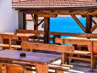 Delfin Hotels in Cesarica