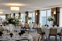 Crowne Plaza NIAGARA FALLS NY - RIVERSIDE by IHG - breakfast